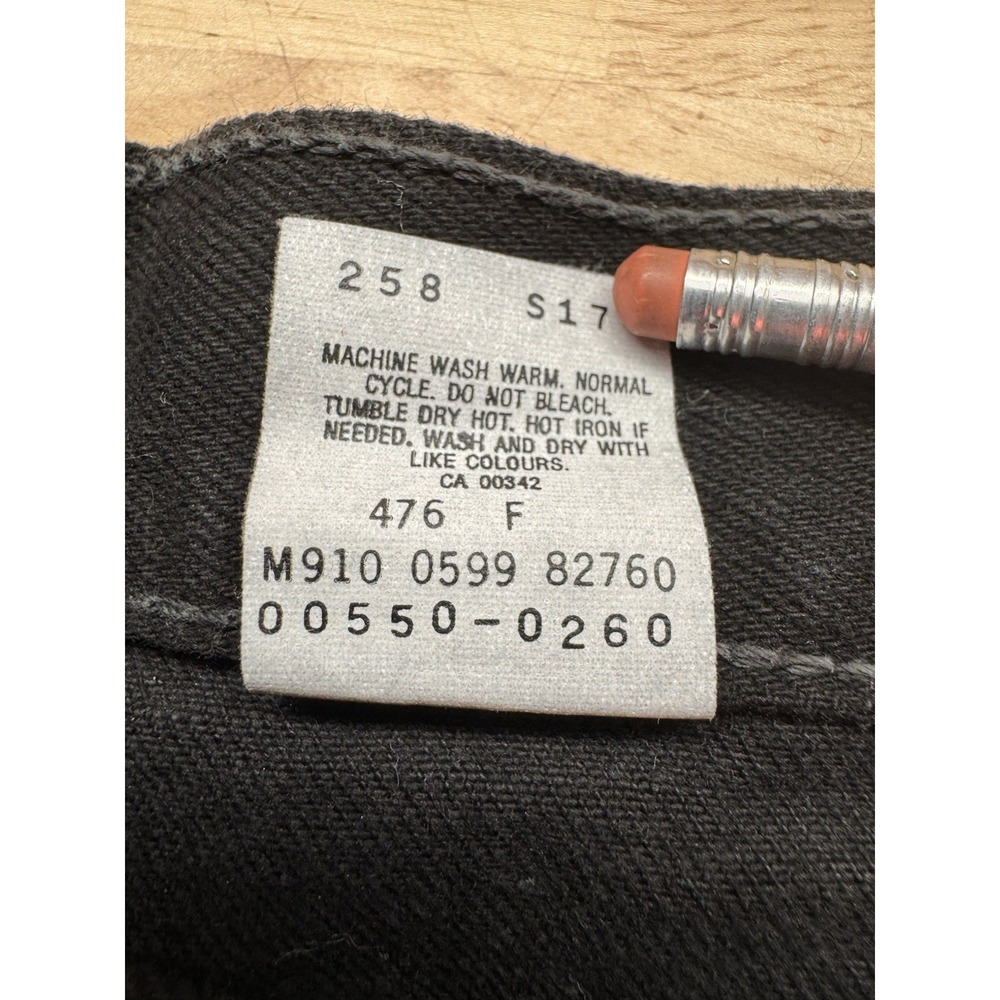 Levis 550 Relaxed Fit Straight Leg Vintage Denim Black Jeans Mens 32x30 Y2K - Picture 3 of 5